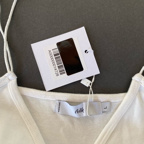 ADIKA Top! - Picture 4 of 5